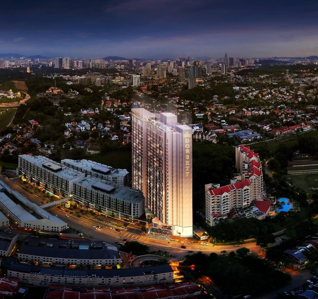 Dorsett Hartamas Kuala Lumpur Hotel Екстериор снимка The 38-storey residential tower
